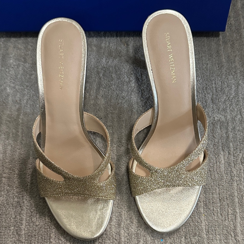 NWOT Stuart Weitzman Shimmering Gold Strappy Heels - Picture 2 of 6